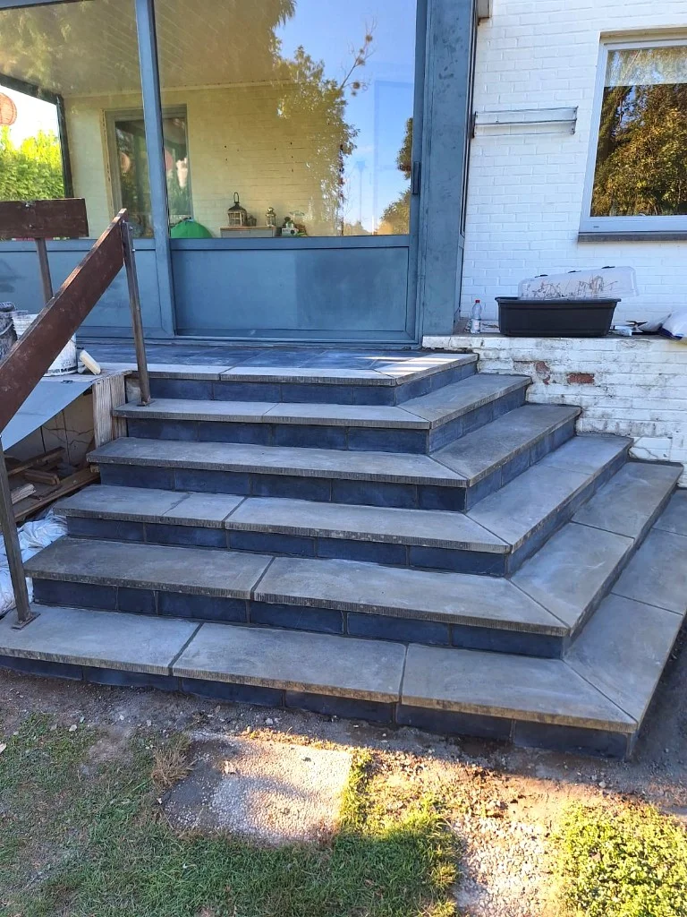 Escalier en Pierre et Terrasse